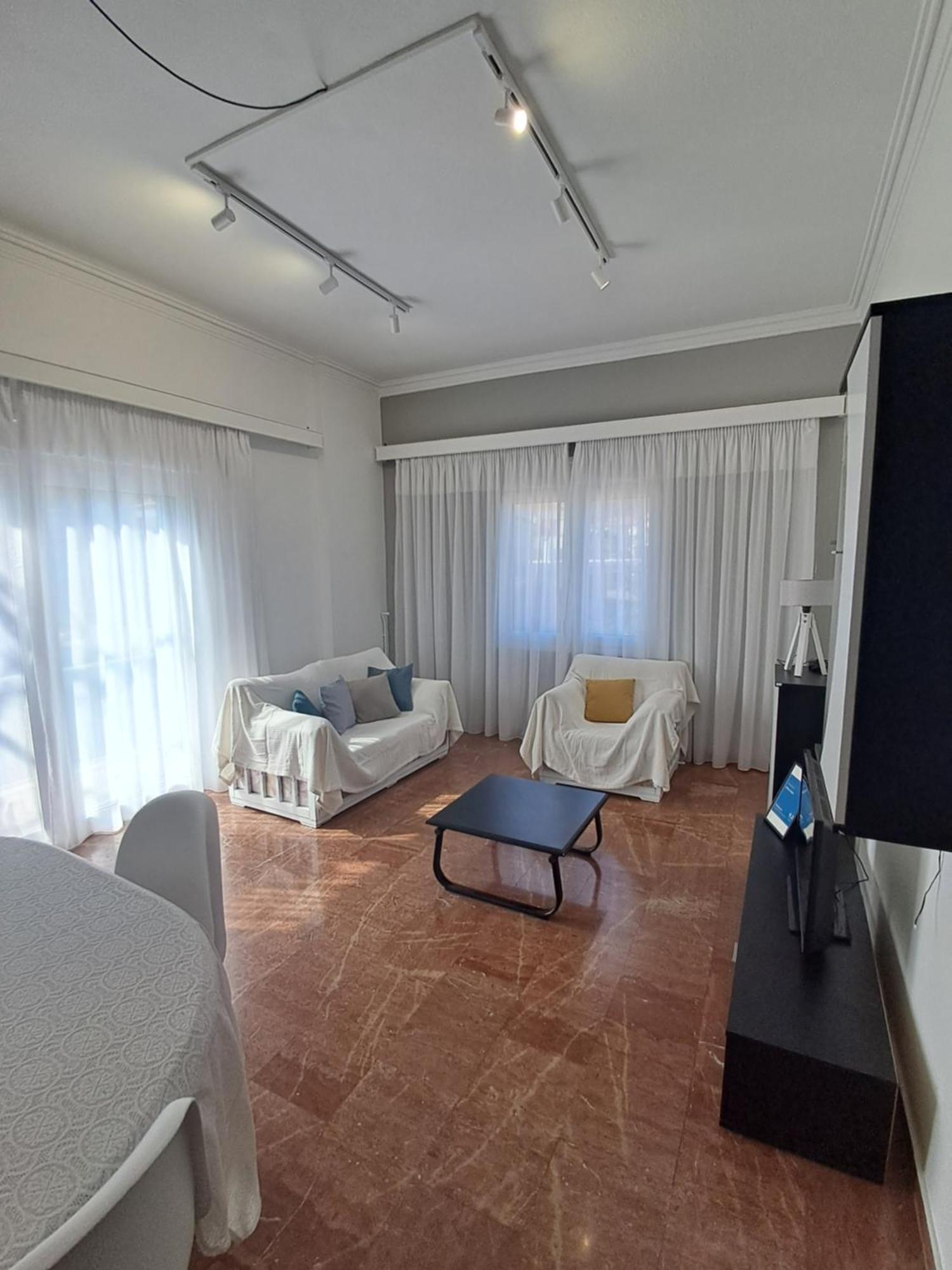 דירות Epidaurus Adriani Apts מראה חיצוני תמונה